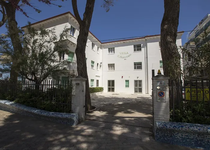 イン San Francesco ミザーノ・アドリアーティコ